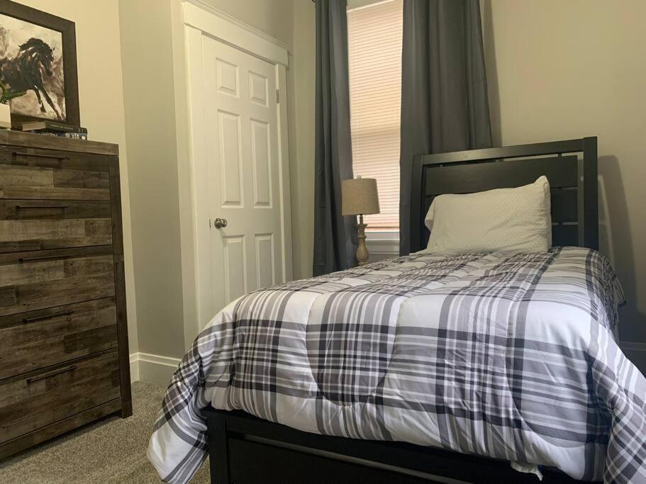 Holiday home 6 Bedroom Just Minutes From Downtown Cincinnati