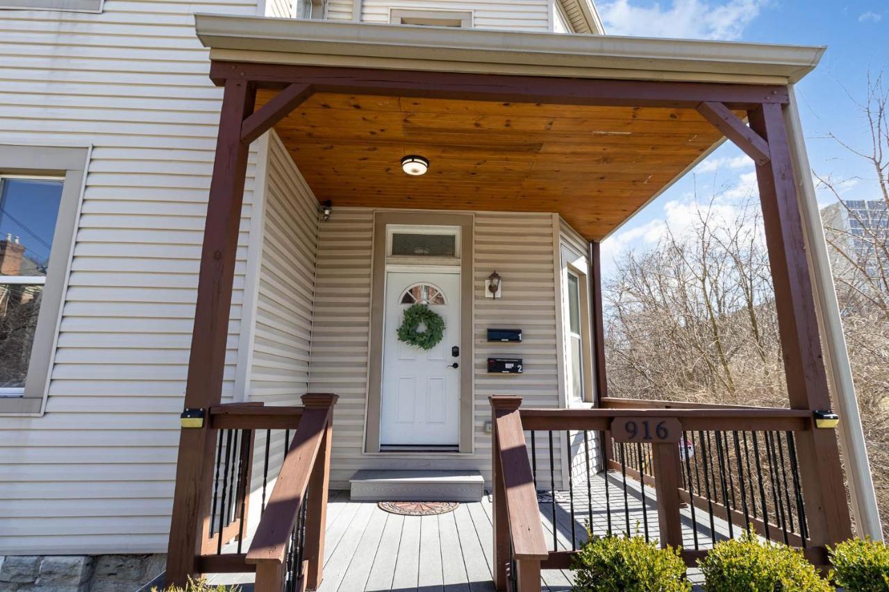 Downtown Views-prime Location! Holiday home *