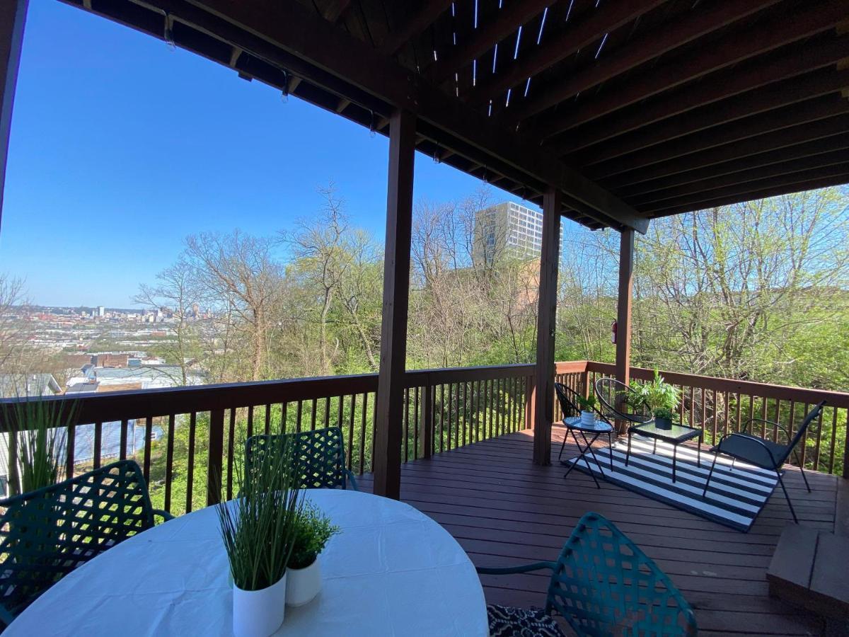 Downtown Views-prime Location!