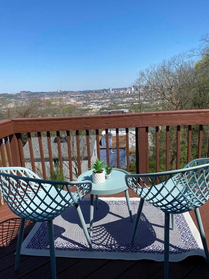 Downtown Views-prime Location!