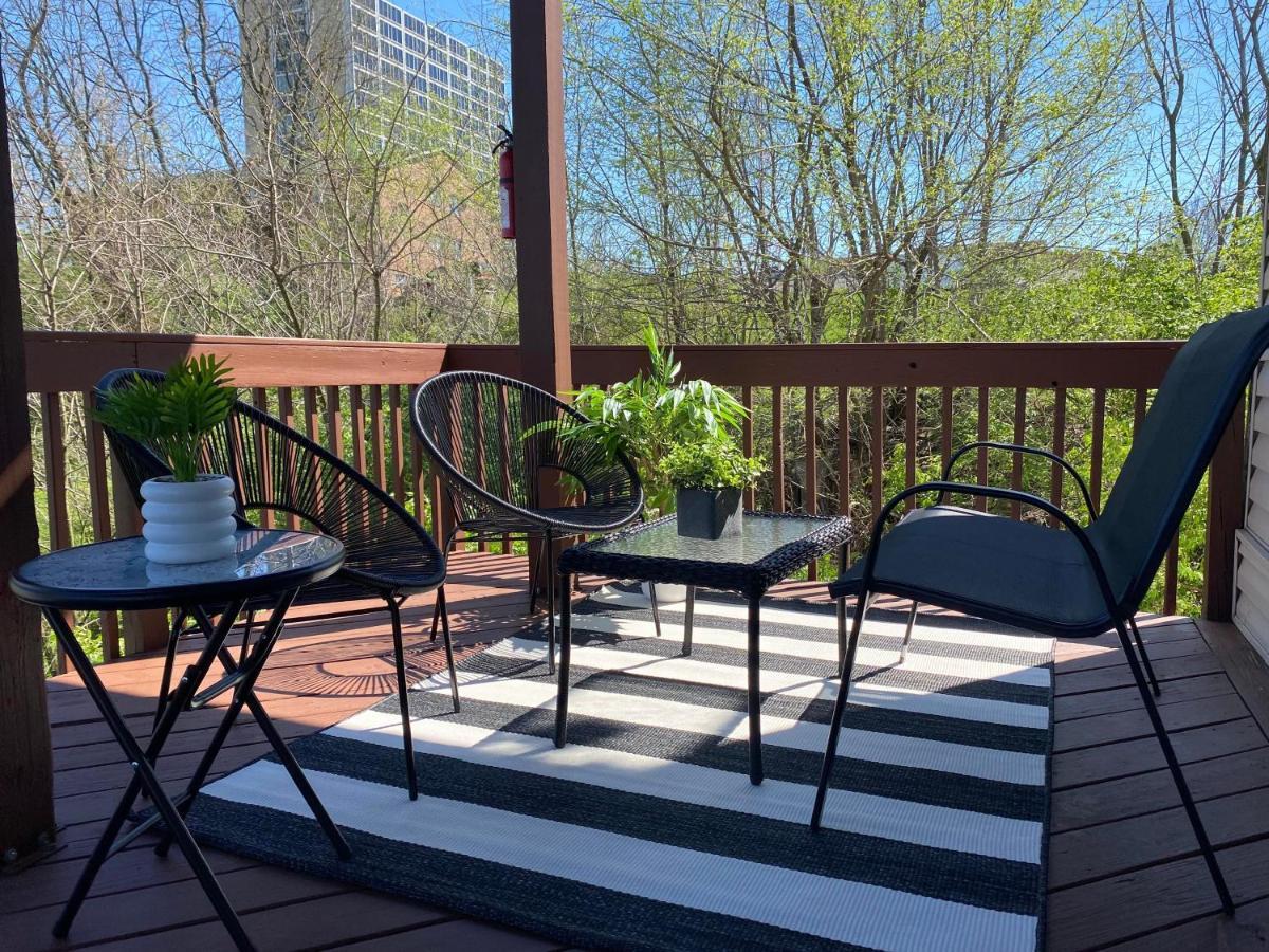 Downtown Views-prime Location! Holiday home *