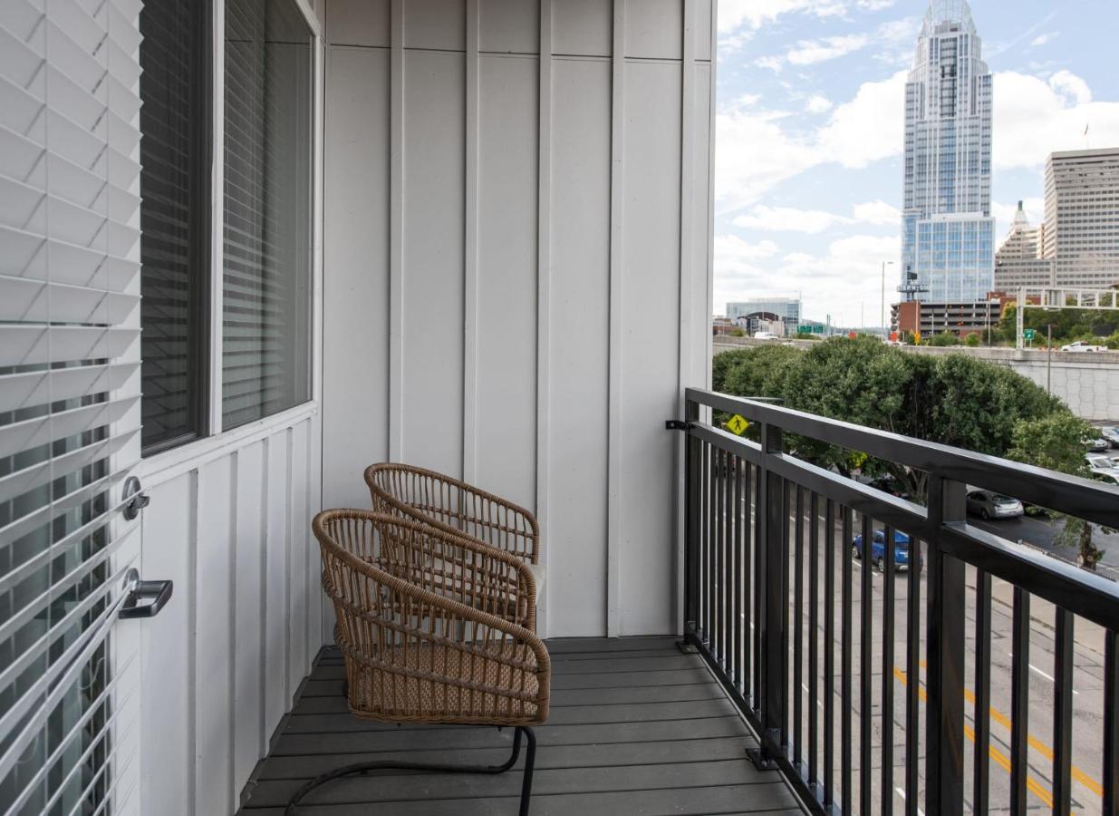 Cozysuites L Stylish 1br In Downtown Apartment