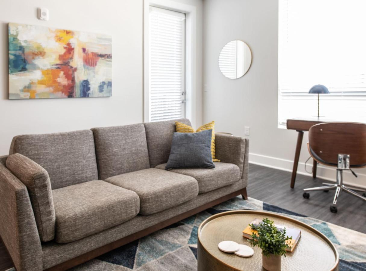 Cozysuites L Stylish 1br In Downtown Apartment
