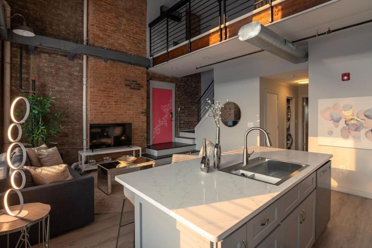 Entire Historic Building Sleeps 30 Cincinnati