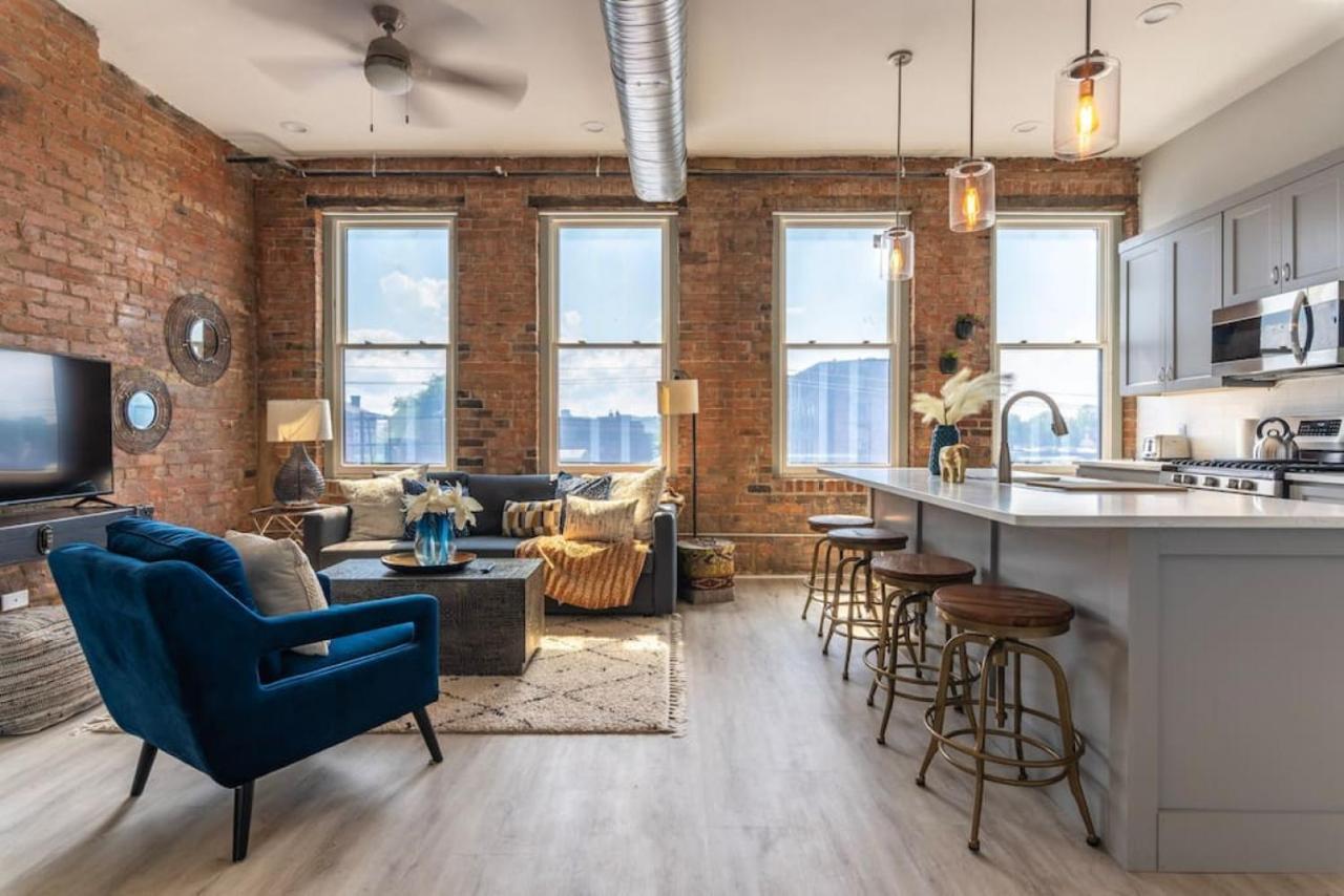 Entire Historic Building Sleeps 30 Cincinnati