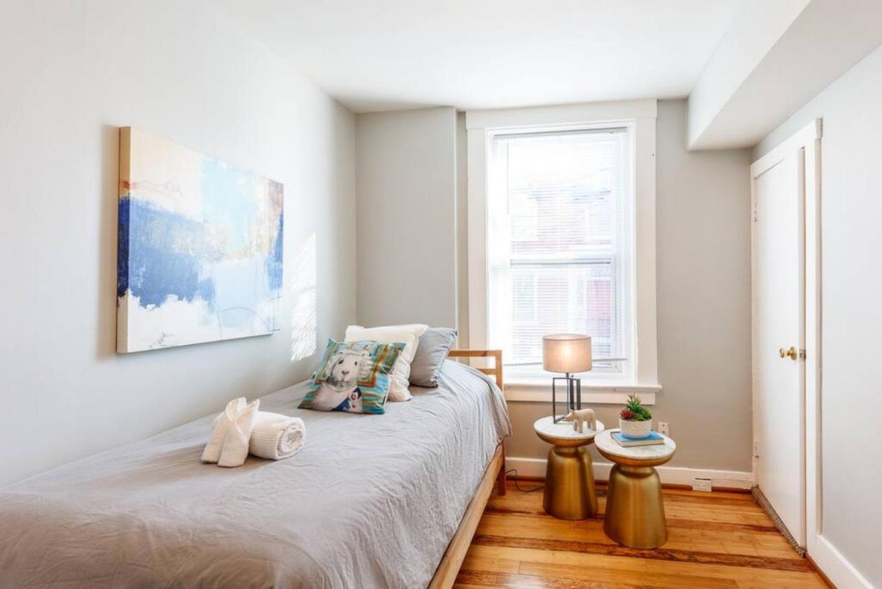 Apartment 2 Large Apts W Parking - Downtown Over The Rhine