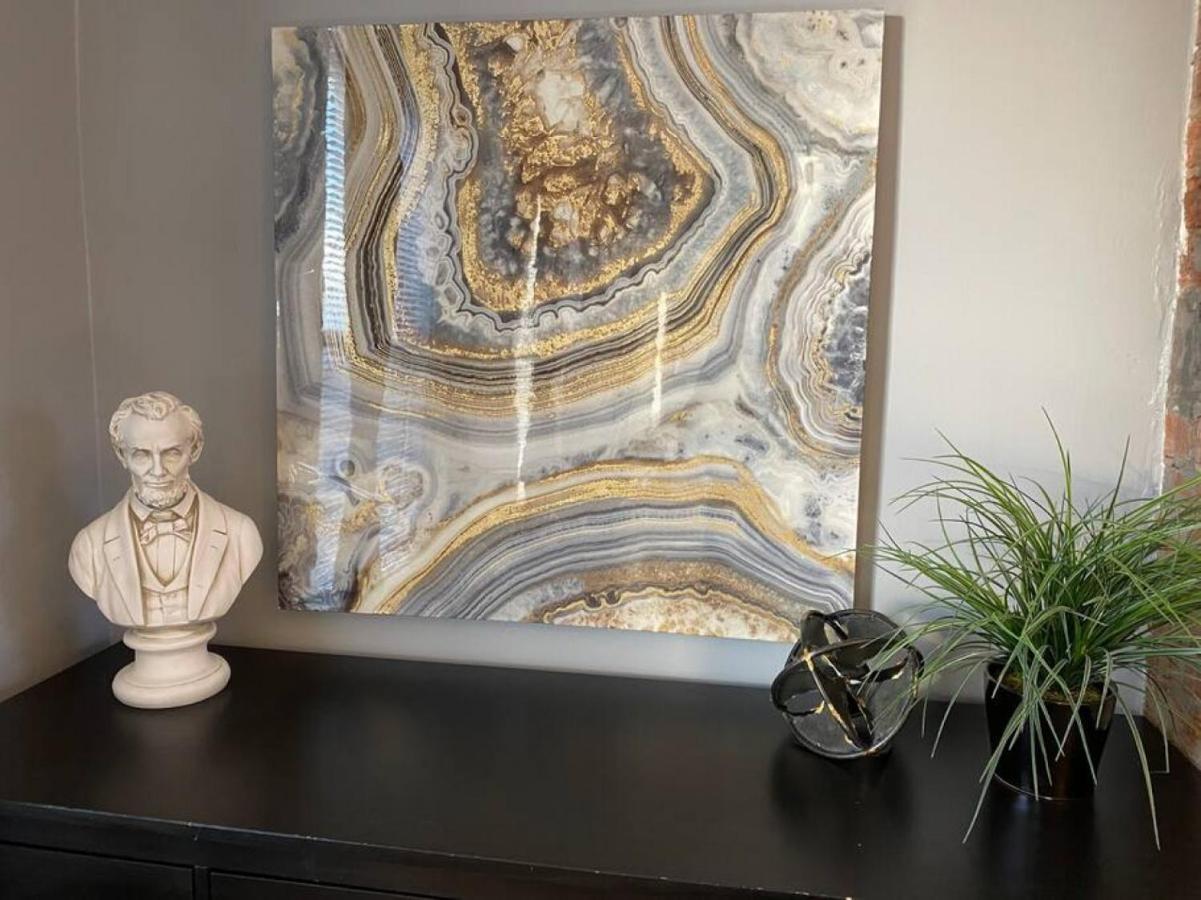 Otr Penthouse Walk Everywhere Free Parking Apartment *