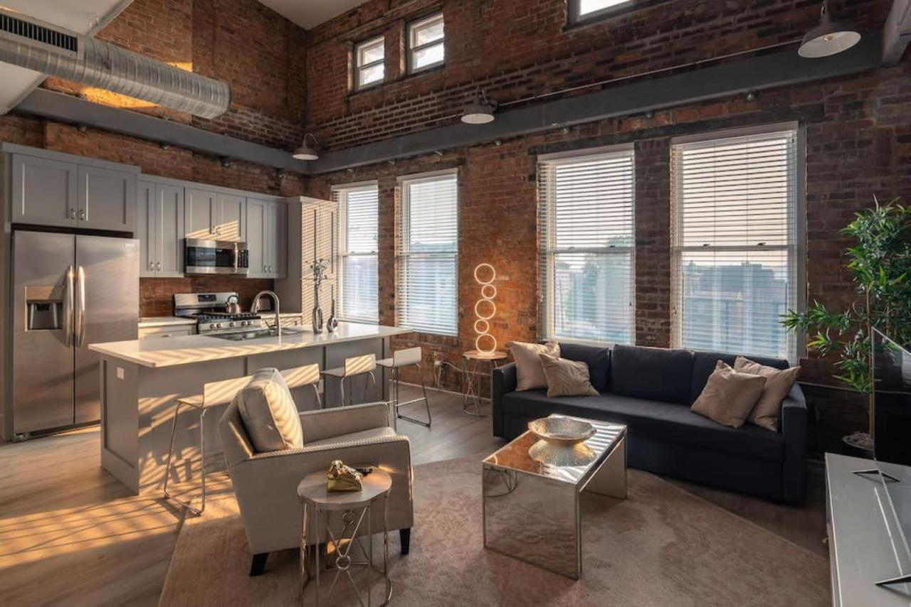 Entire Historic Building Sleeps 30 * Cincinnati
