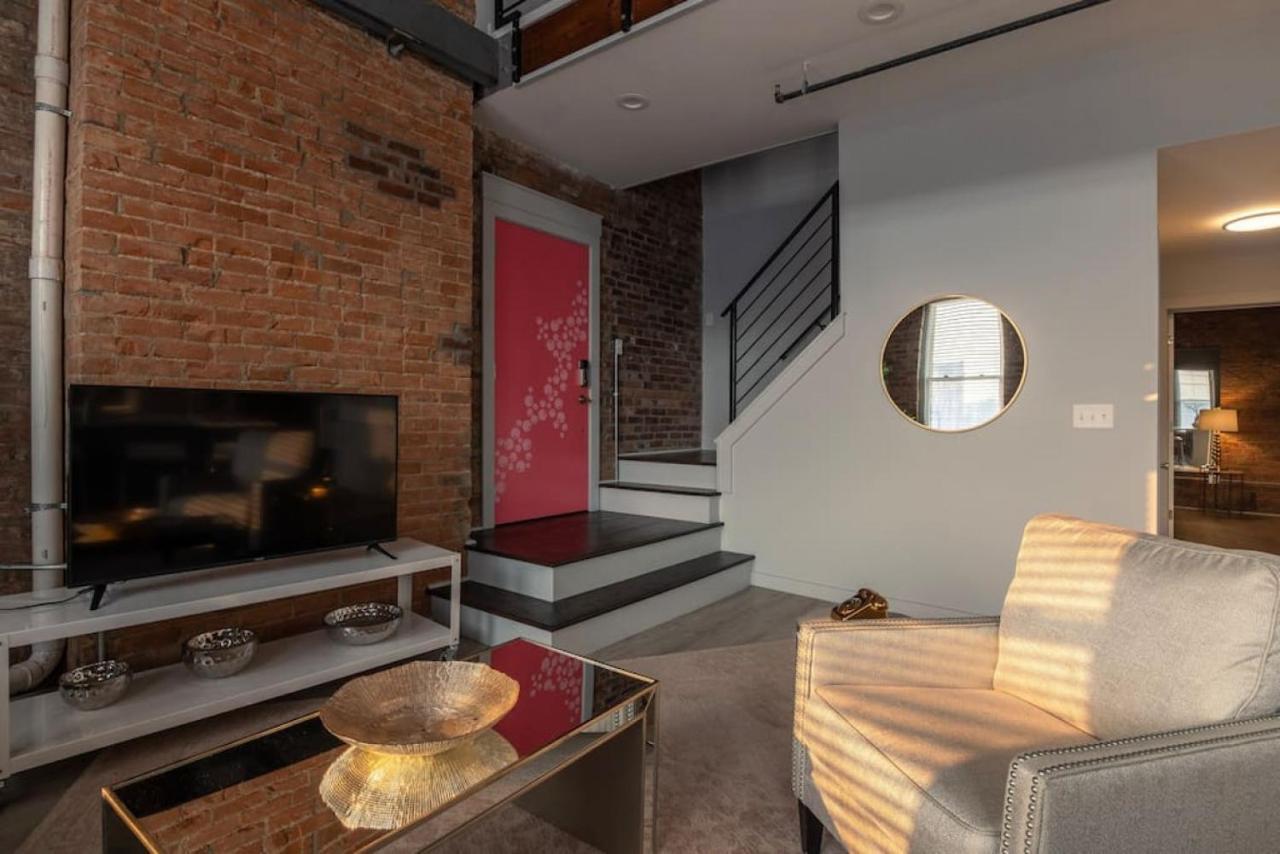 Entire Historic Building Sleeps 30 Apartment Cincinnati