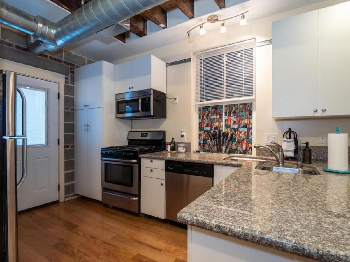 Spacious In Otr - Findlay Market *