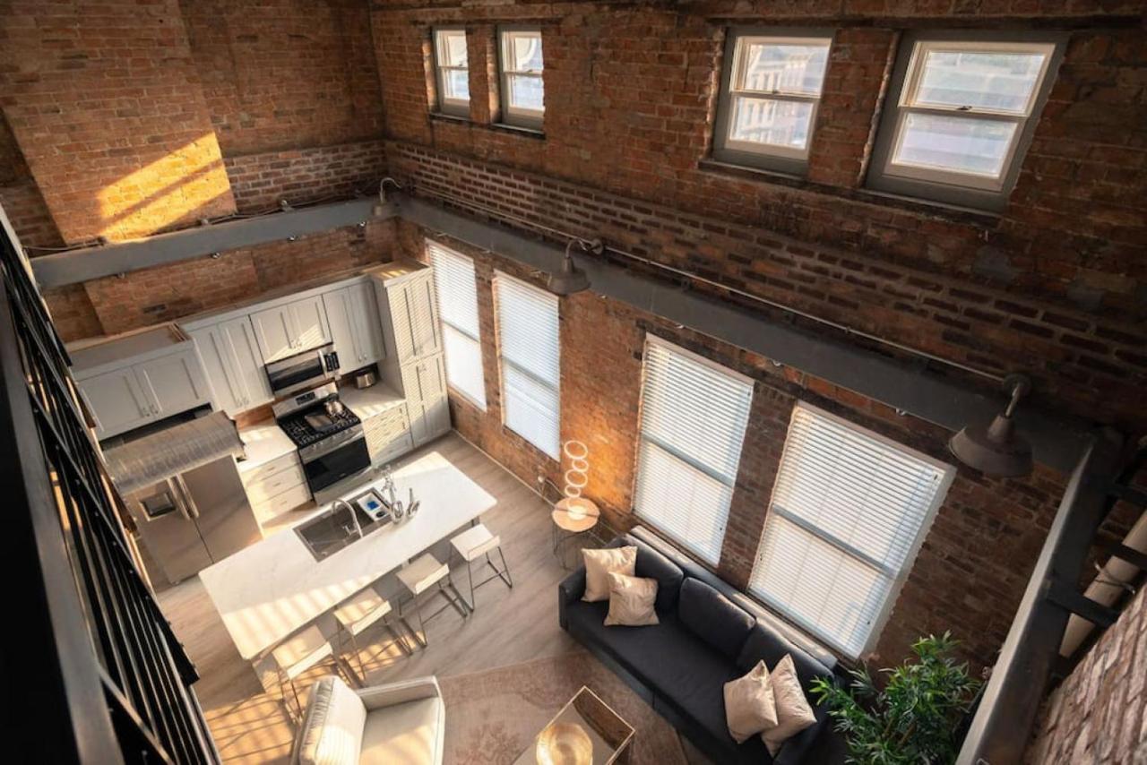 Entire Historic Building Sleeps 30 Cincinnati
