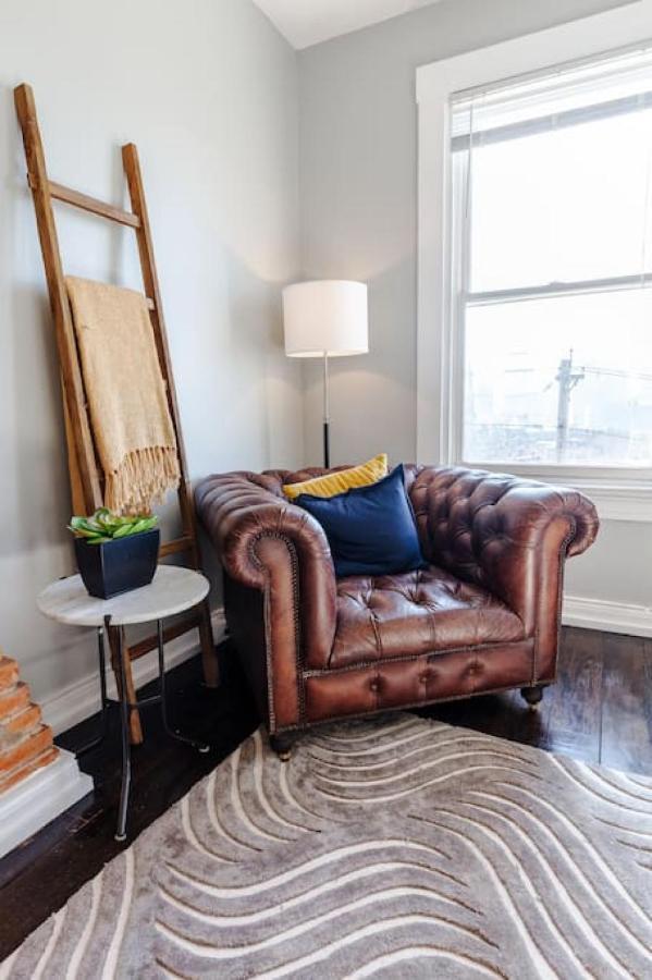 Apartment Otr Penthouse Walk Everywhere Free Parking