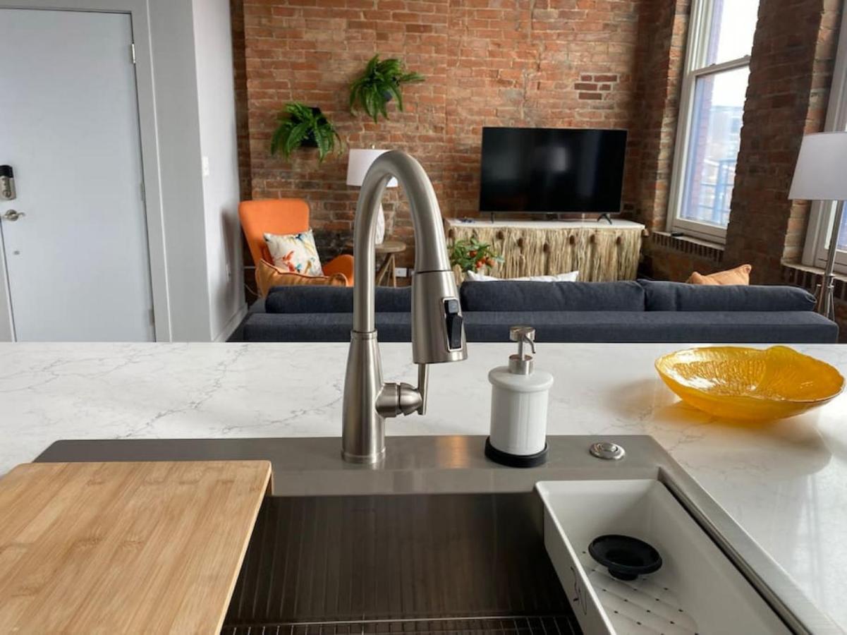 Zango Explore Otr And Downtown From A Renovated Cincinnati