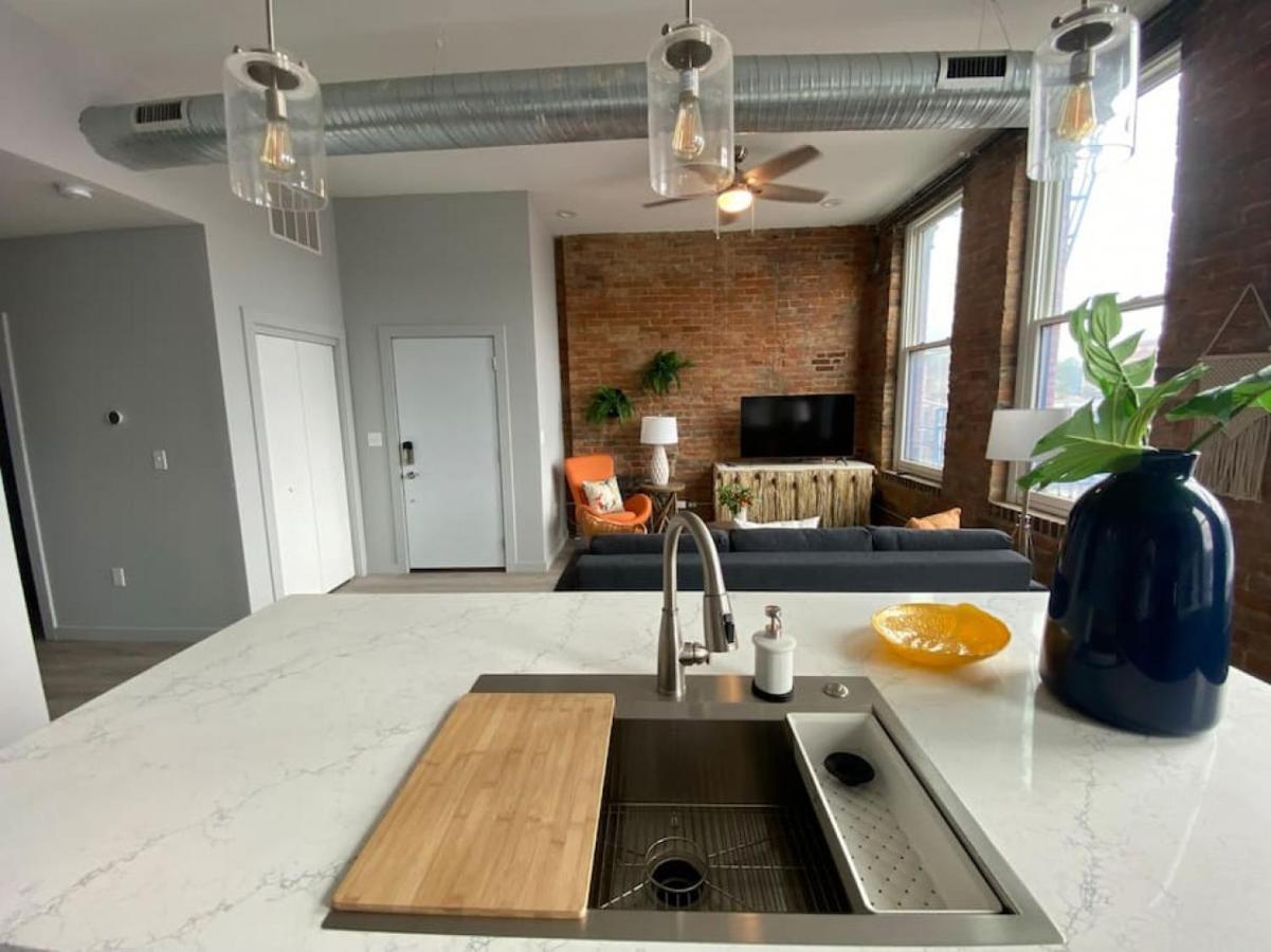 Apartment Zango Explore Otr And Downtown From A Renovated