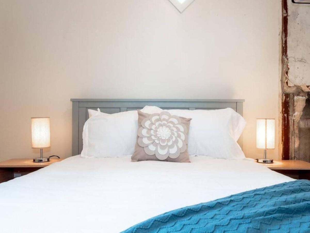 Spacious In Otr - Findlay Market Holiday home