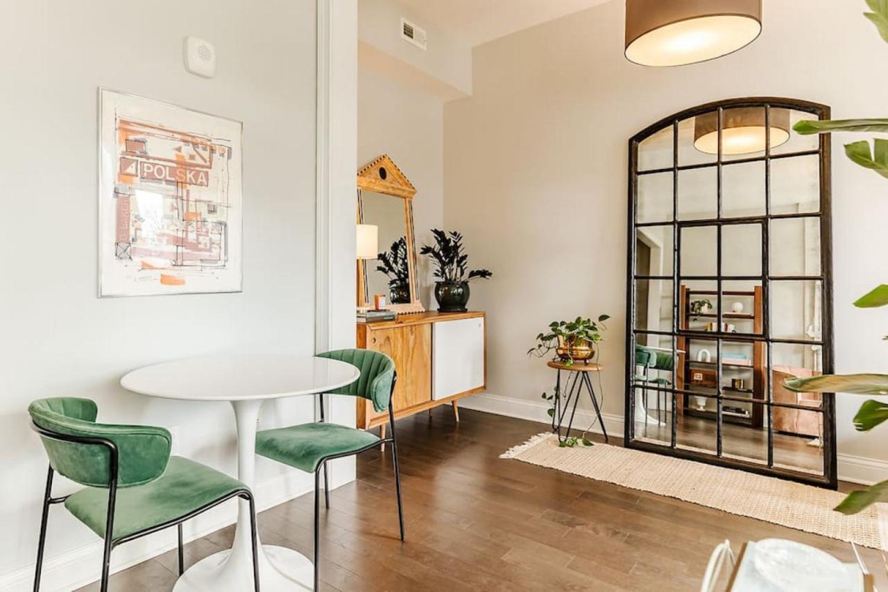 Lux Washington Park With Rooftop Apartment