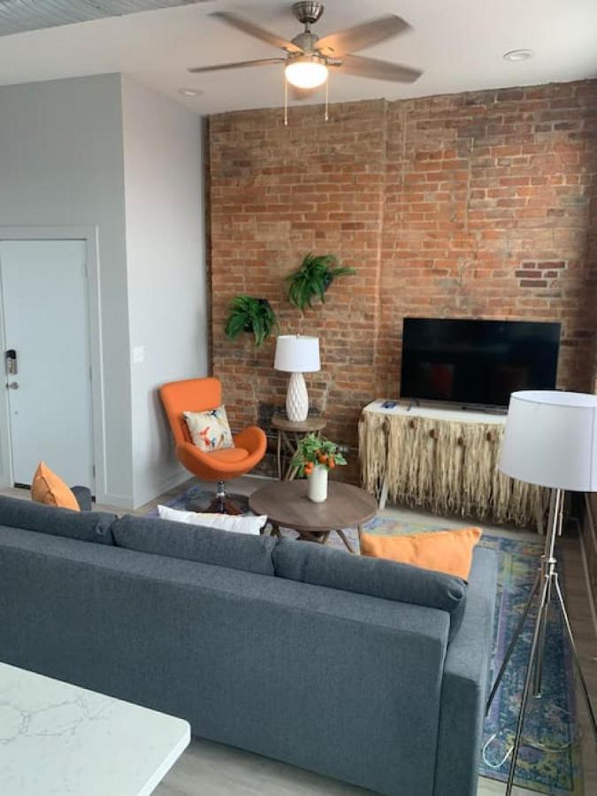 Zango Explore Otr And Downtown From A Renovated *
