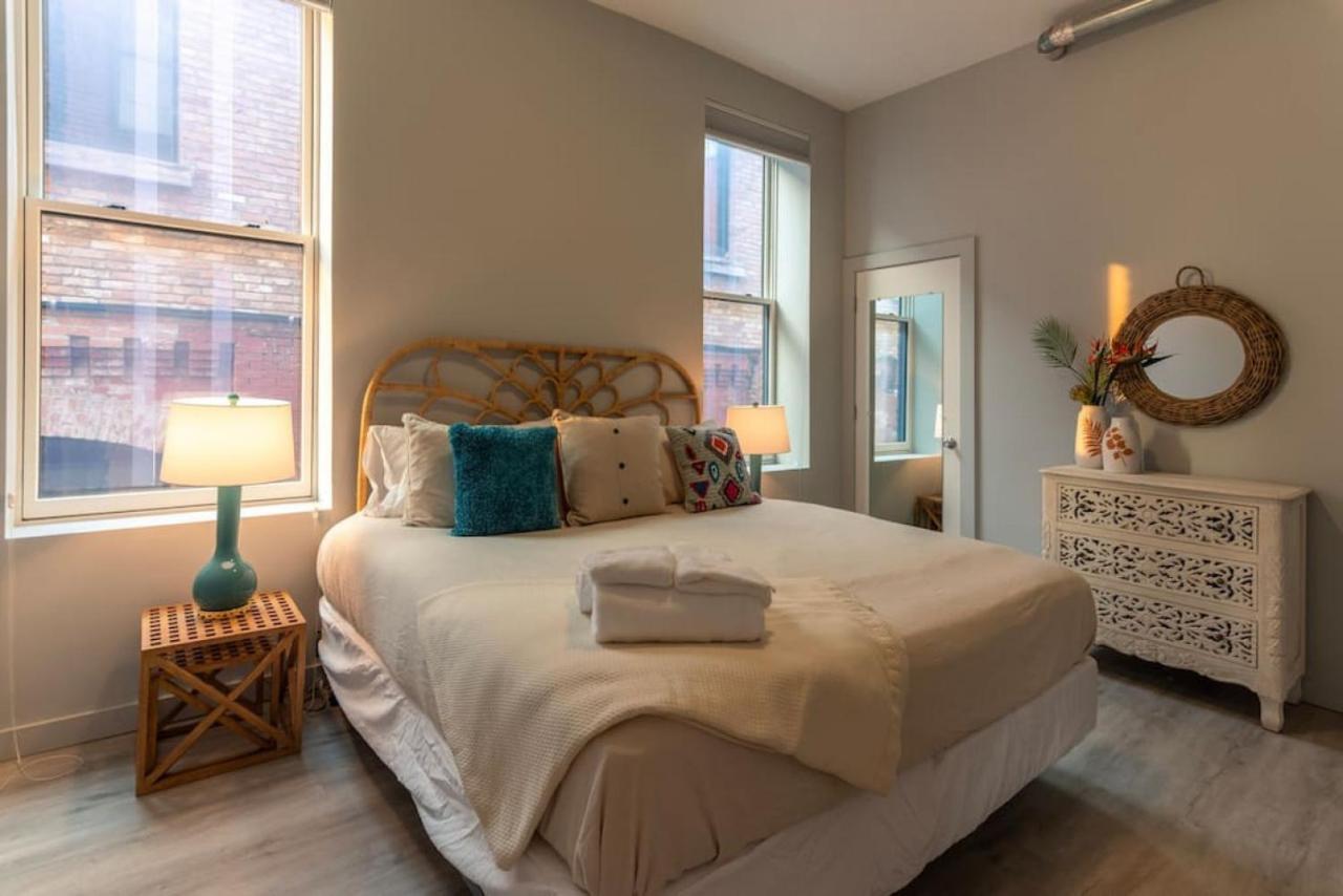 Zango Explore Otr And Downtown From A Renovated * Cincinnati