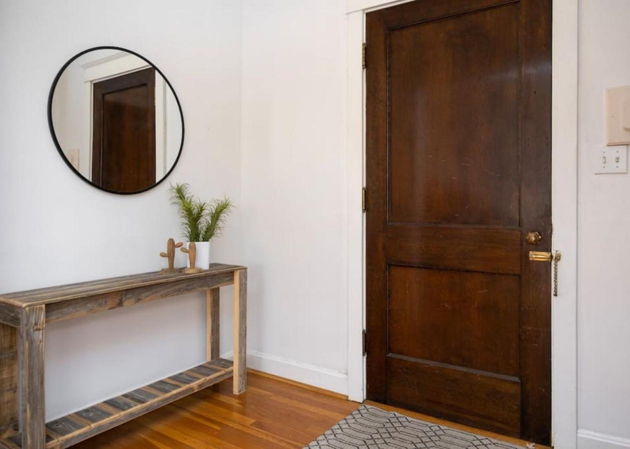 Hyde Park Comfort With Office Near Everything Apartment *