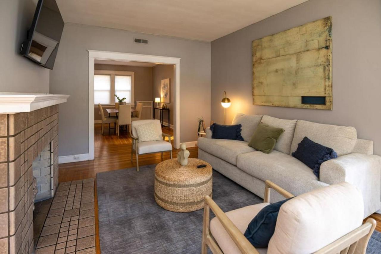 Hyde Park Comfort Near Rookwood Apartment *