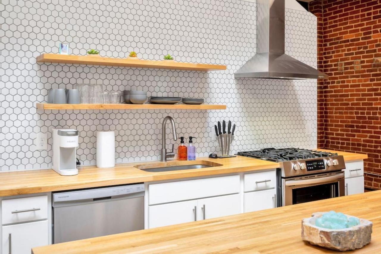 Deluxe 3br Loft Walkable To Everything Downtown *