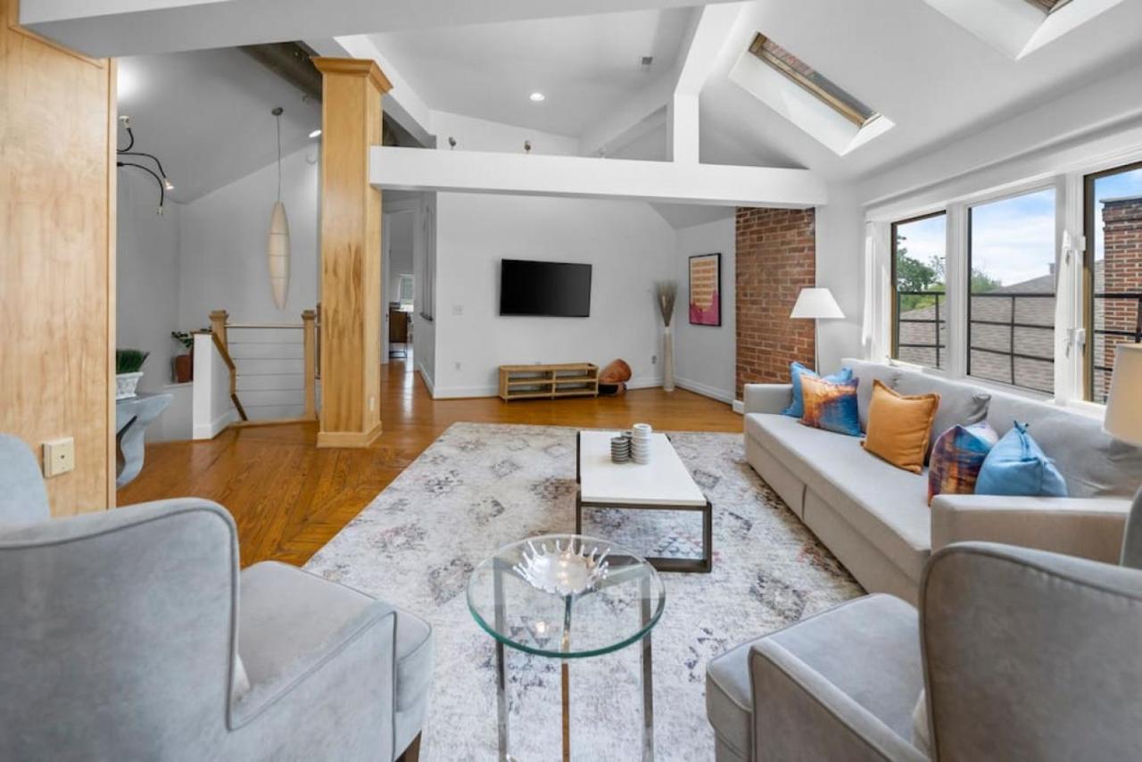 Hyde Park Penthouse With Private Patio * Cincinnati