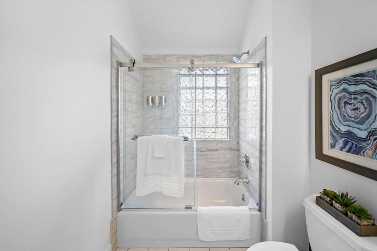 Hyde Park Penthouse With Private Patio Cincinnati