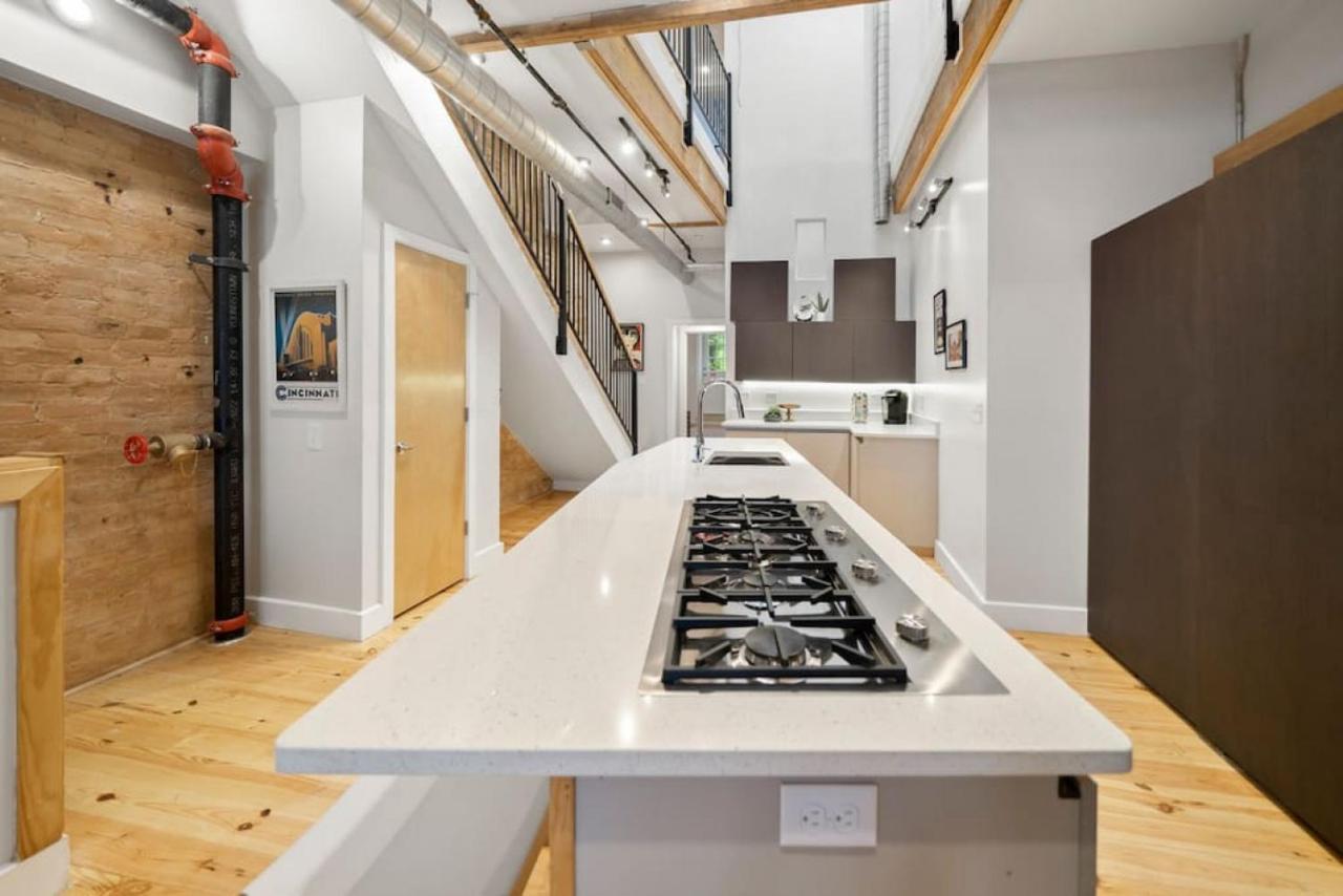 Holiday home Huge Retrea W Rooftop Deck At Farmers Market Cincinnati