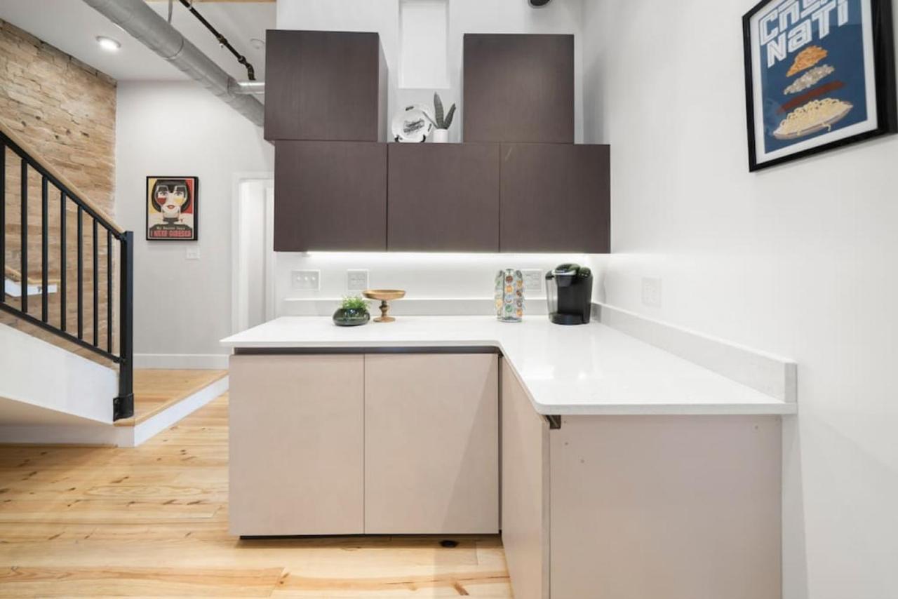 Holiday home Huge Retrea W Rooftop Deck At Farmers Market Cincinnati