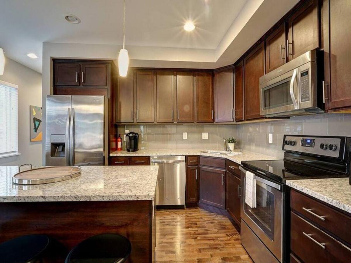 Two Comfy Near Center Otr Uc Zoo * Cincinnati