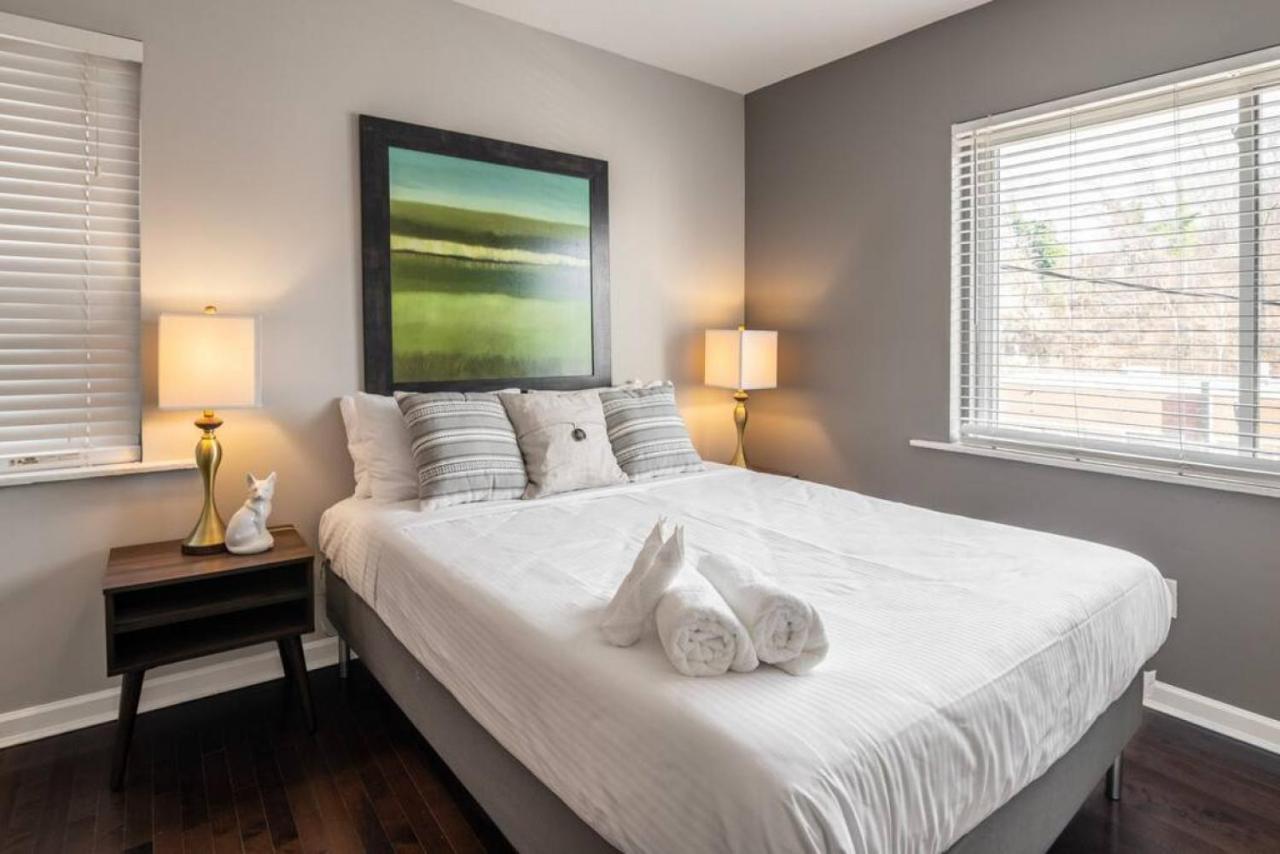 Two Comfy Near Center Otr Uc Zoo Apartment