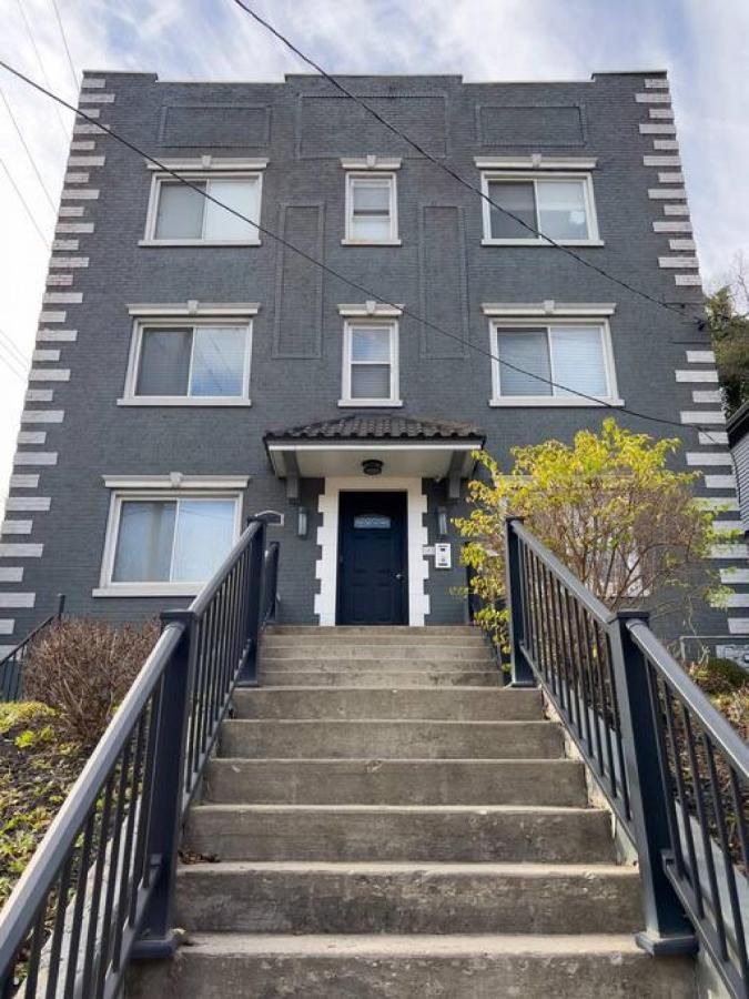 Apartment Two Comfy Near Center Otr Uc Zoo