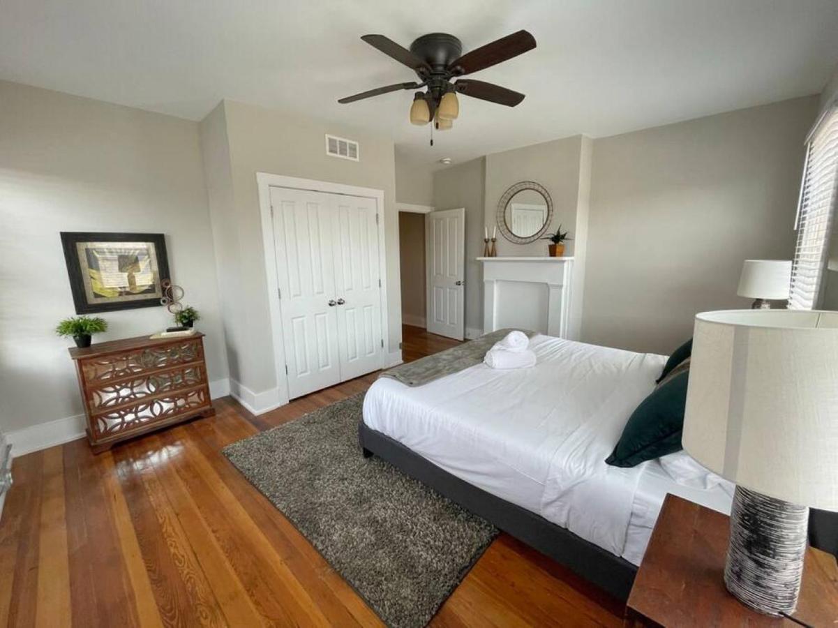 Holiday home Full Building Huge Downtown Retreat Walkable To Everything Cincinnati