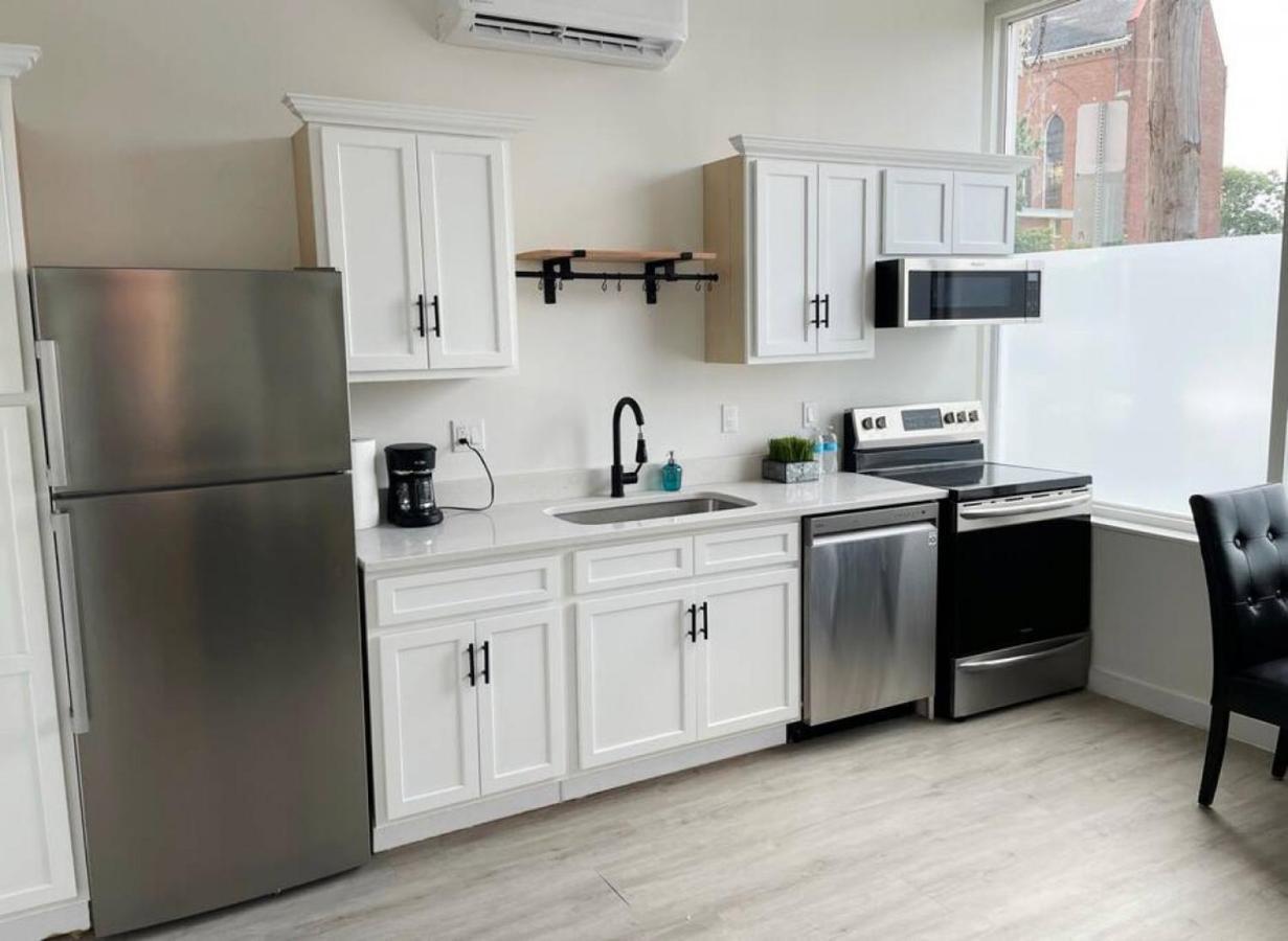 Holiday home Walk Everywhere From Stunning Remodel In Otr *