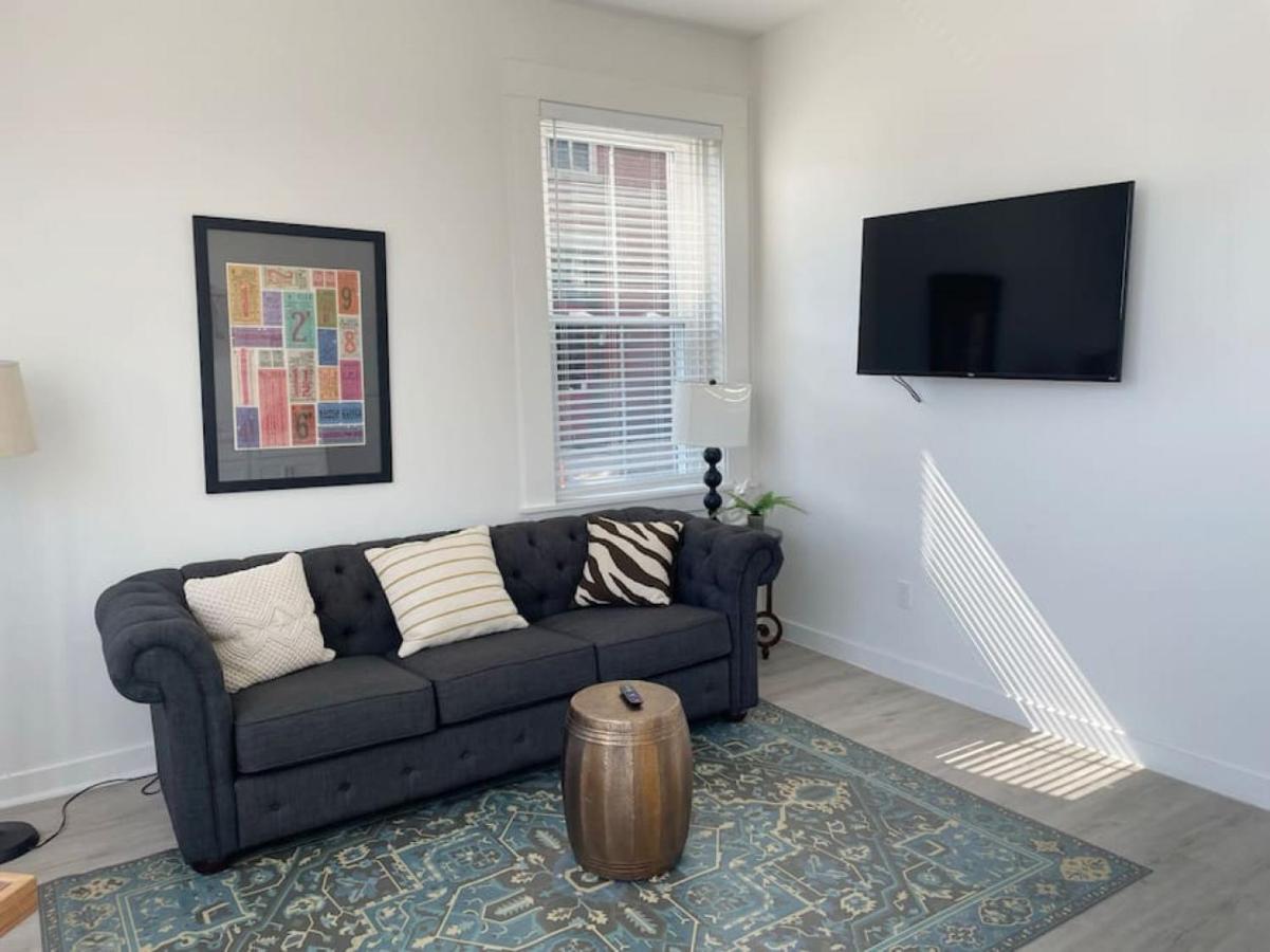 Full Building Huge Downtown Retreat Walkable To Everything