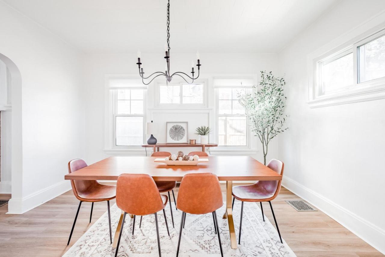 Mid-century Modern 2b Oakley With Fenced Yard And Offstreet Parking Holiday home