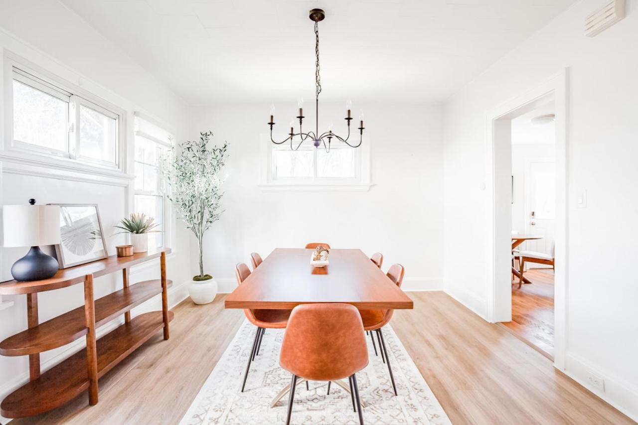 Mid-century Modern 2b Oakley With Fenced Yard And Offstreet Parking