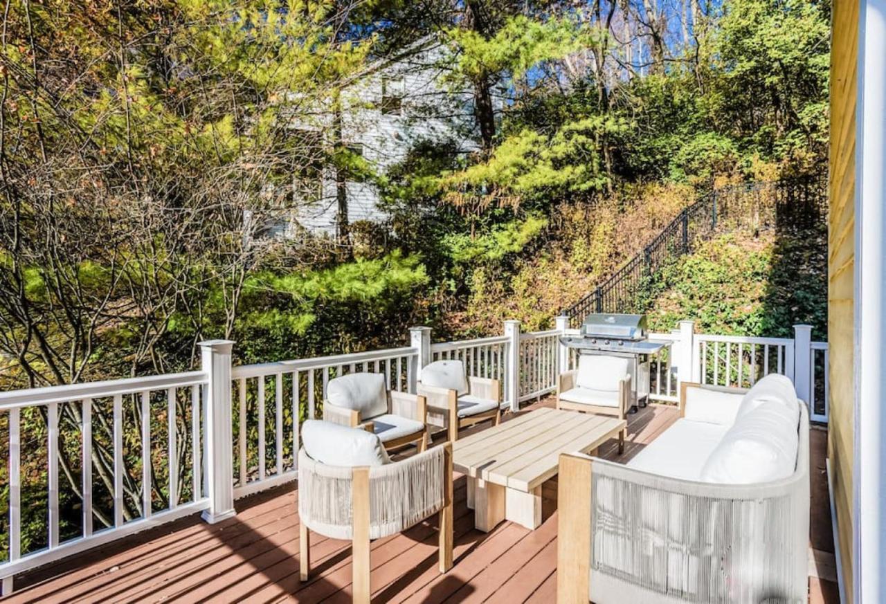 Holiday home Private, Serene Mt Lookout 5b Retreat With Garage, Ev Charging