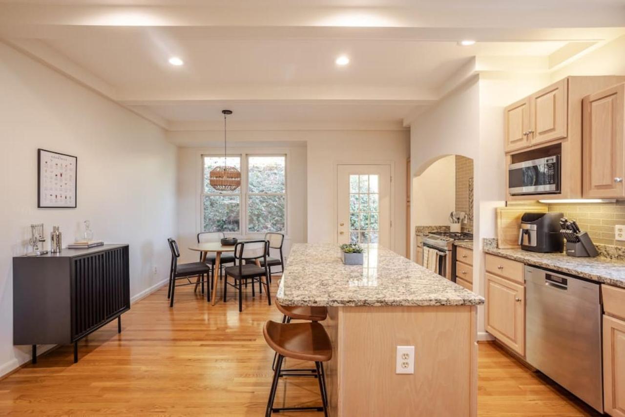 Private, Serene Mt Lookout 5b Retreat With Garage, Ev Charging