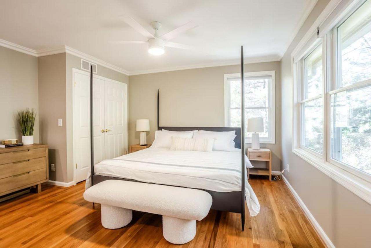 Holiday home Private, Serene Mt Lookout 5b Retreat With Garage, Ev Charging