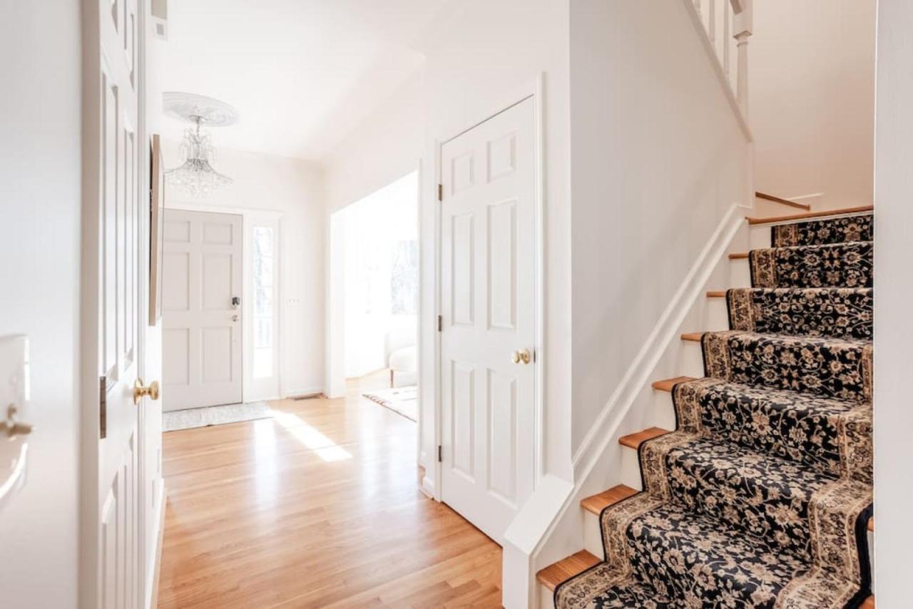 Private, Serene Mt Lookout 5b Retreat With Garage, Ev Charging