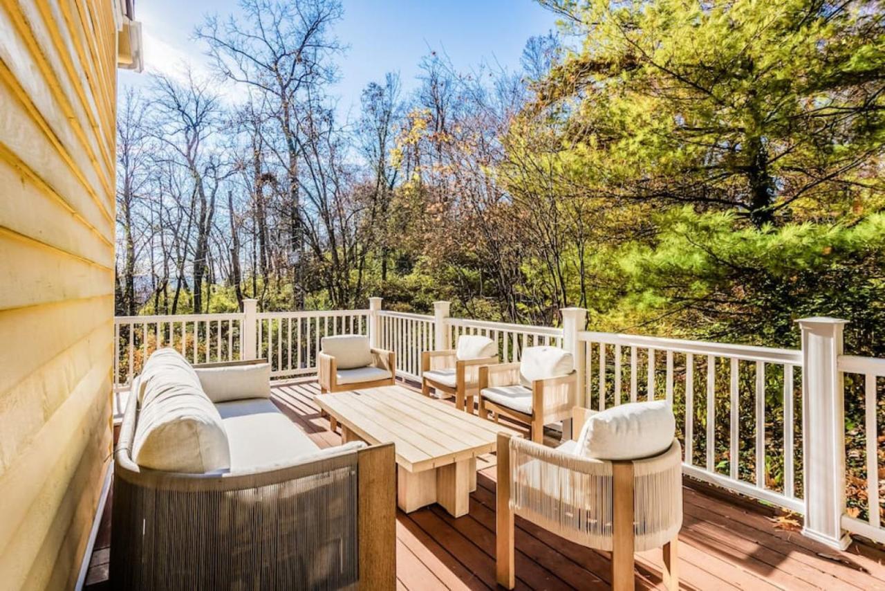 Holiday home Private, Serene Mt Lookout 5b Retreat With Garage, Ev Charging *