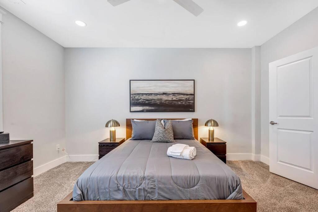 Apartment 3 Bdrm 3 Full Bath Tower View Walk Up