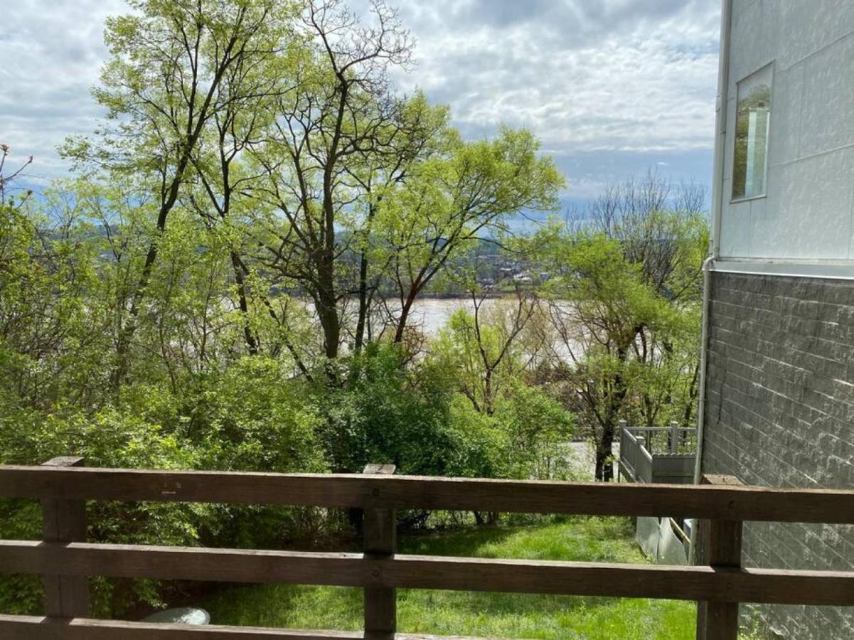 Explore Downtown And Mount Adams With River Views Holiday home *