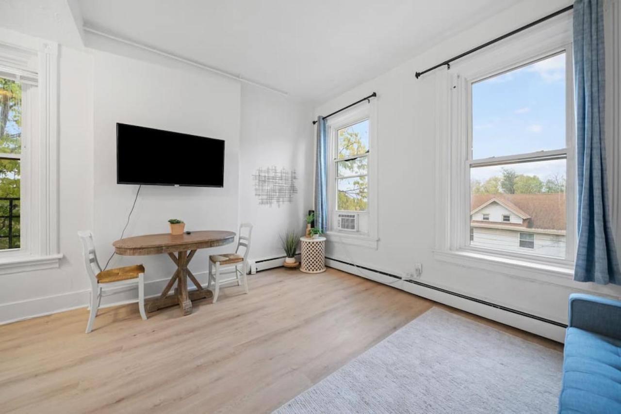 Apartamento Cozy 1br With Parking - Near Uc, Zoo, Downtown