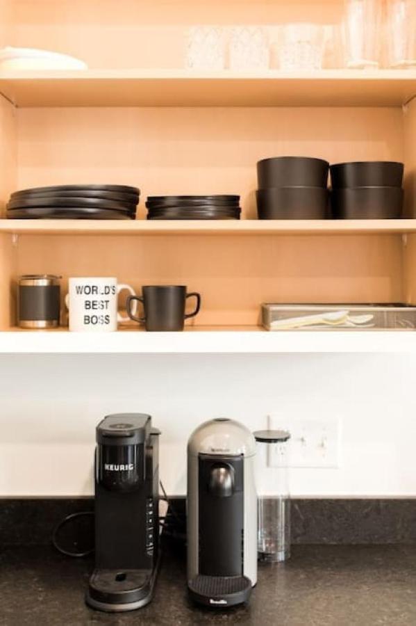 Lux Food Market House | Walk Everywhere Apartment *