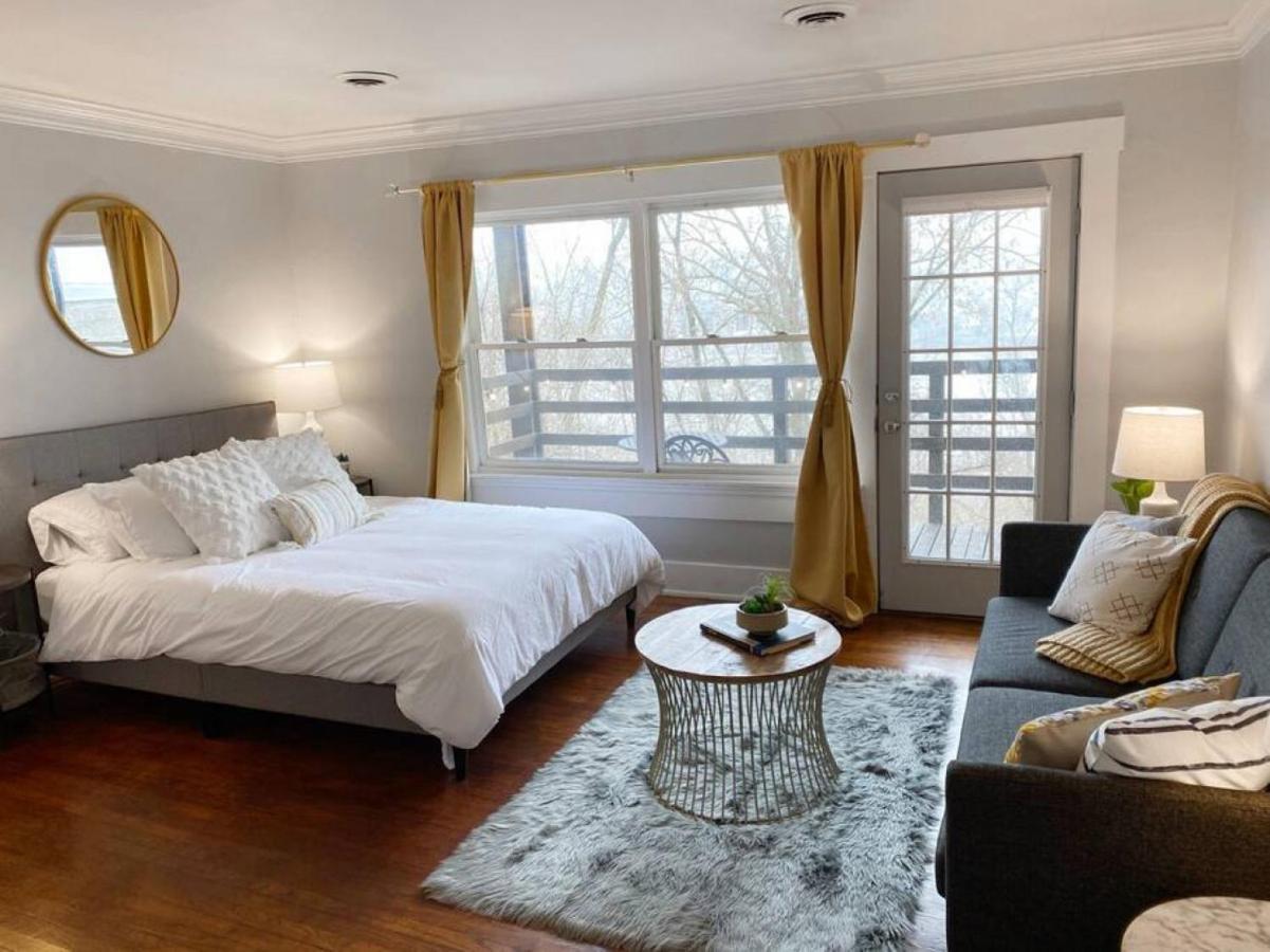 Explore Downtown And Mount Adams With River Views *