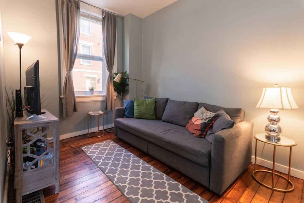 Cozy In Walkable Area Downtown With Parking * Cincinnati