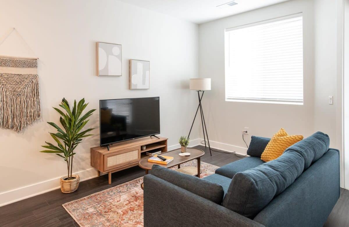Cozysuites Stunning 3br In Downtown *