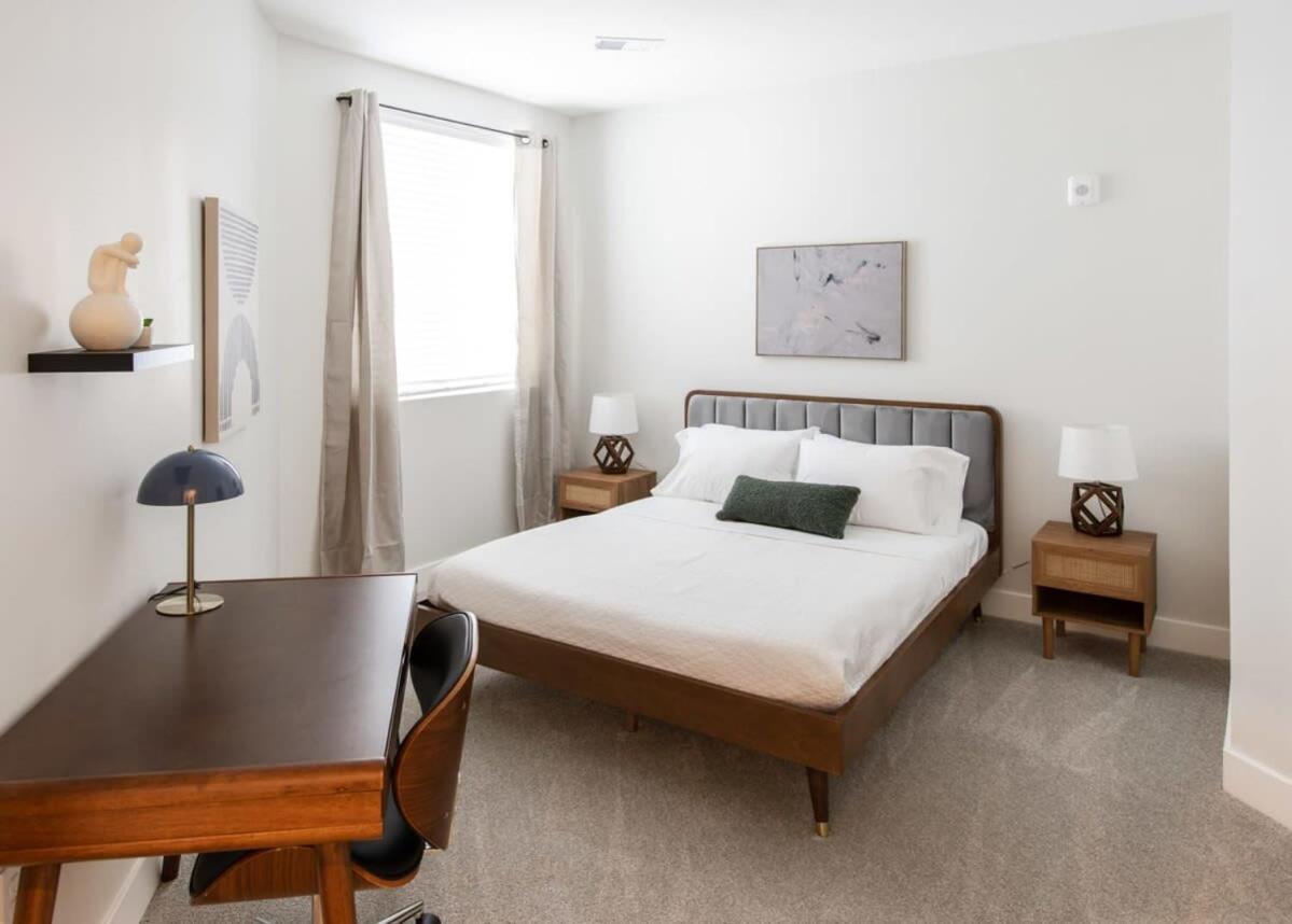 Cozysuites L Dream Sdo In Downtown Apartment